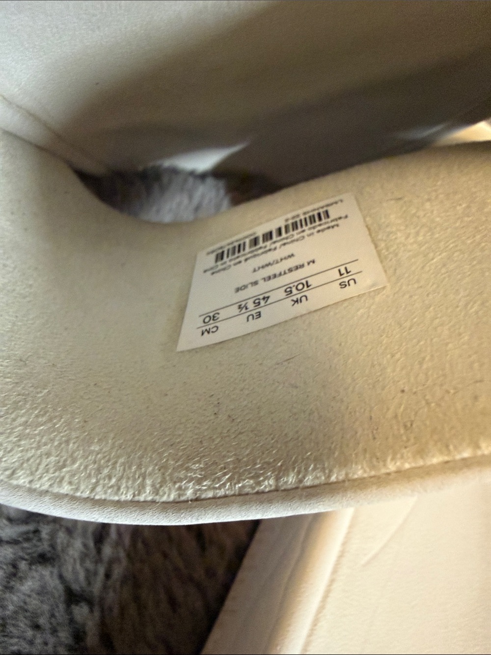 Lululemon Restfeel Men’s size 11 Slides - Picture 3 of 6